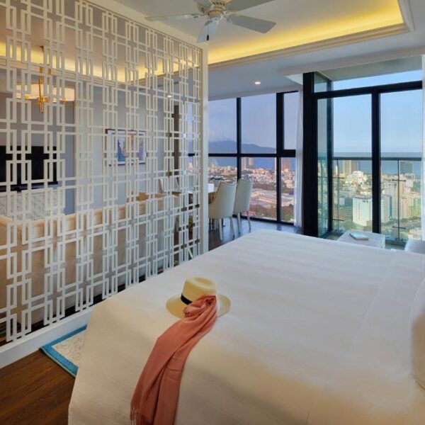 melia vinpearl riverfront da nang junior suite room (1)