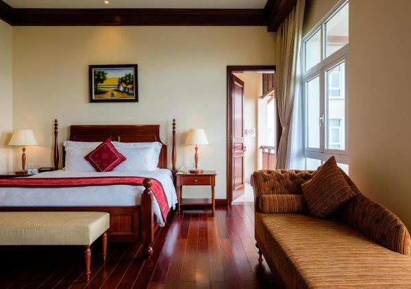 executive suite vinpearl luxury da nang (1)