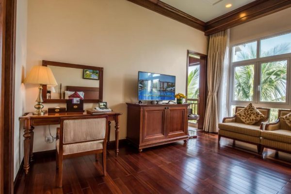 executive suite vinpearl luxury da nang (1)