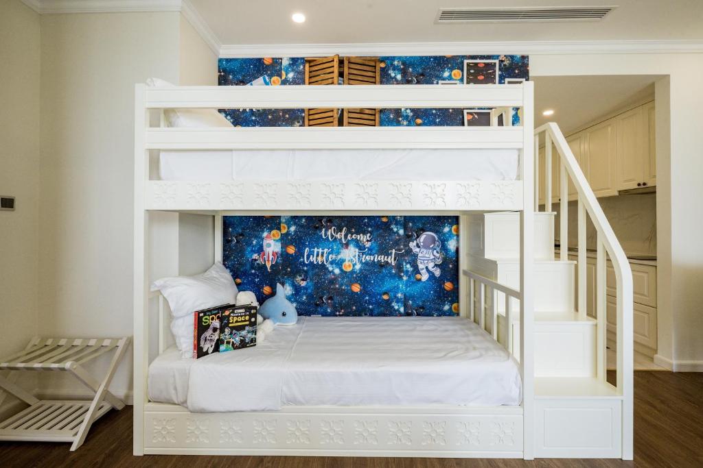 famili suite Vinpearl Riverfront Danang (1)