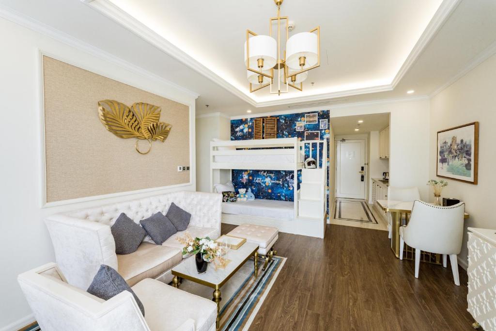 famili suite Vinpearl Riverfront Danang (4)