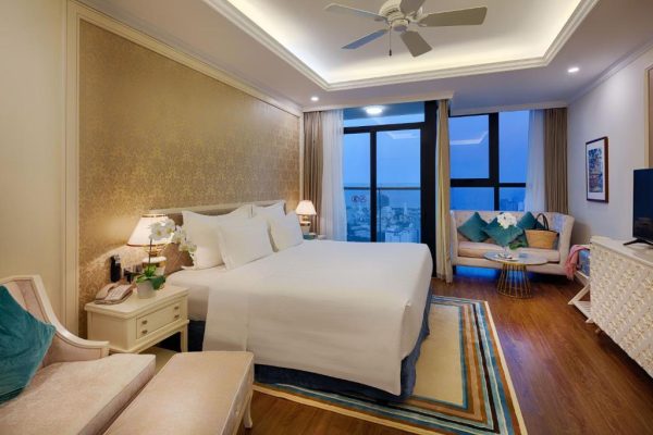 Phòng Studio Suite Vinpearl Rivefront Đà Nẵng Hotel